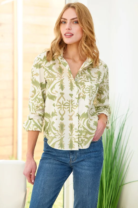 Cropped Andie Shirt Sage Tile Print