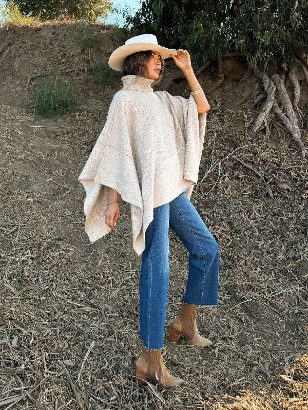 Countryside Turtleneck Knit Poncho